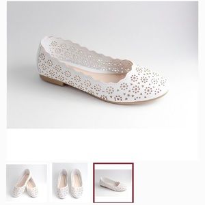 White laser cut ballet big girl size 5 Flats
